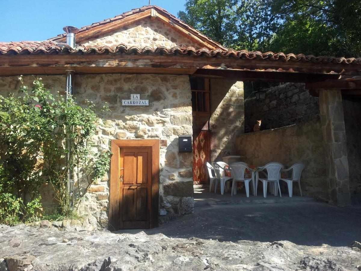 Casa Rural La Carrozal Senda Del Oso Orelleiru Esterno foto