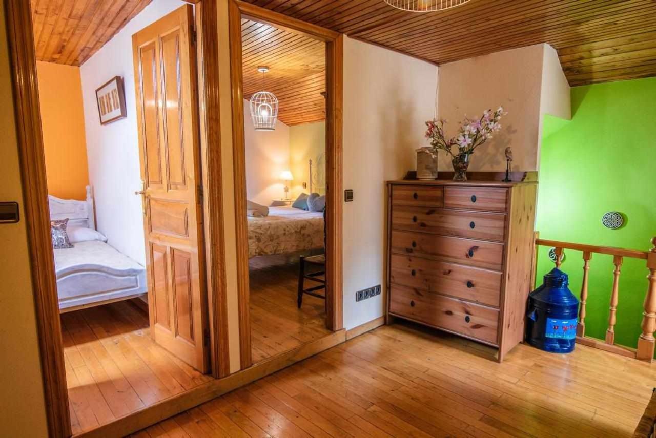 Casa Rural La Carrozal Senda Del Oso Orelleiru Esterno foto