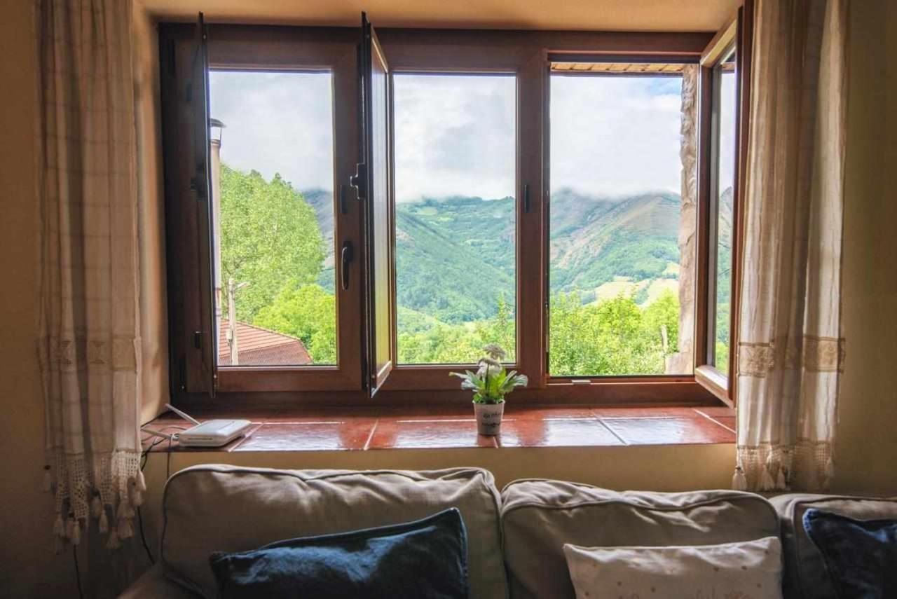 Casa Rural La Carrozal Senda Del Oso Orelleiru Esterno foto