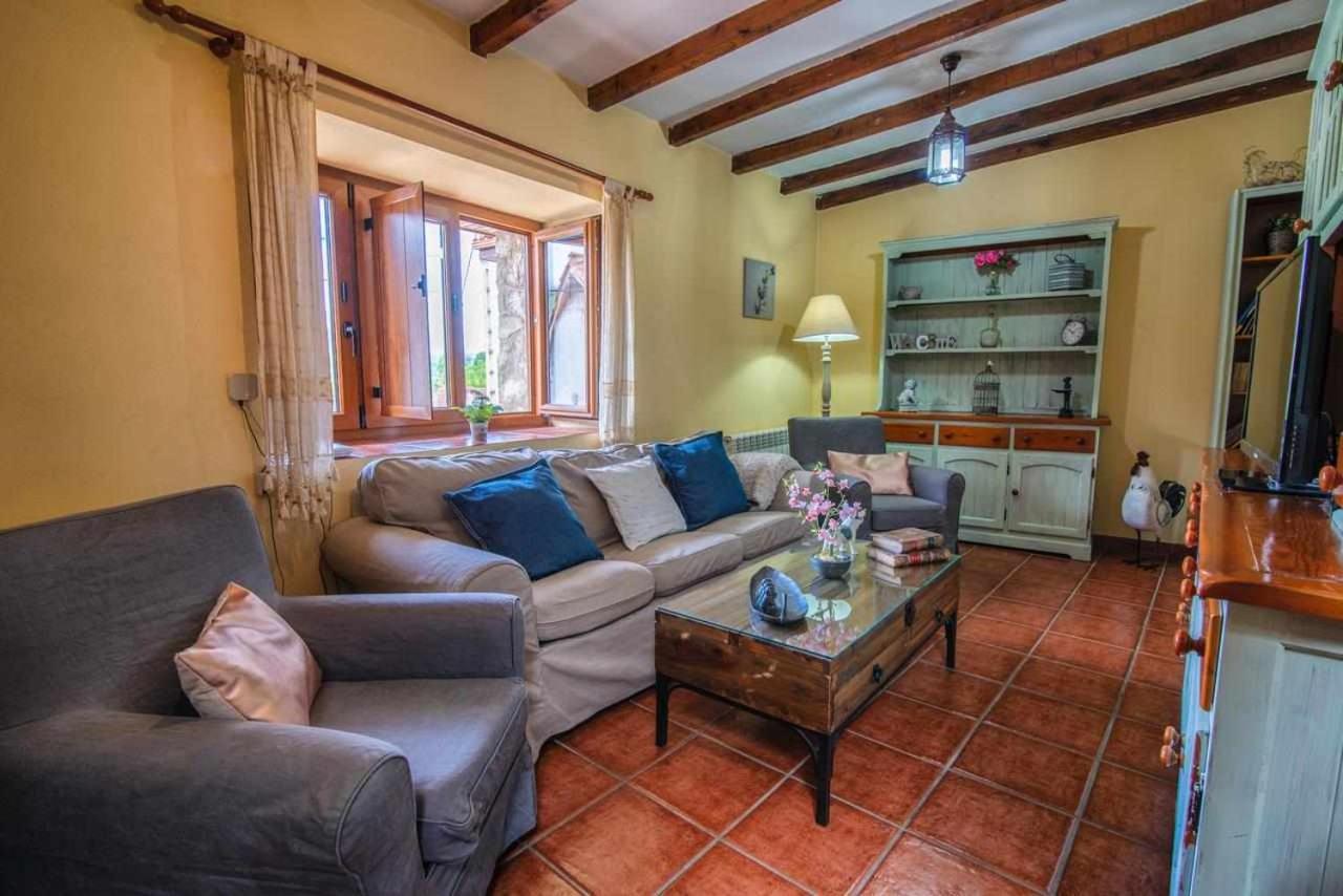 Casa Rural La Carrozal Senda Del Oso Orelleiru Esterno foto