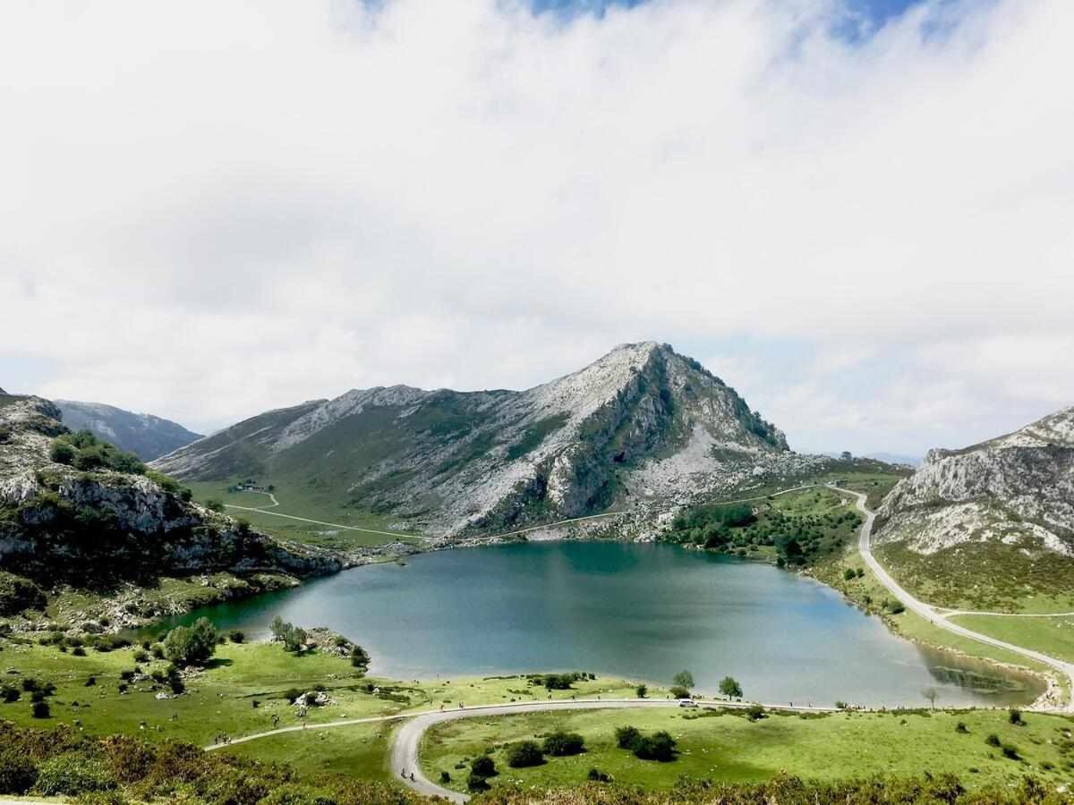 Casa Rural La Carrozal Senda Del Oso Orelleiru Esterno foto